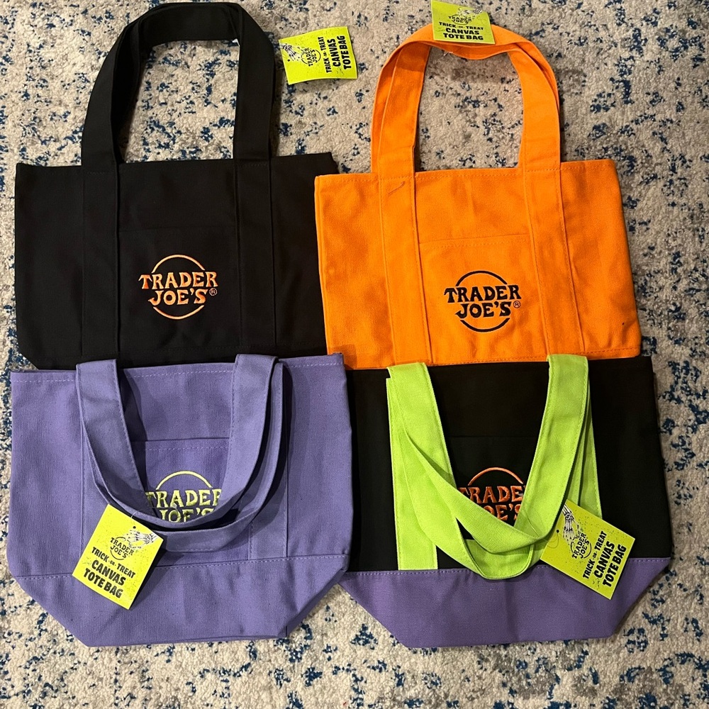Trader Joe’s Halloween Tote Bag Set NWT